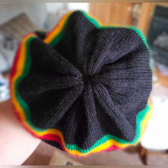 *SOLD* Handmade Crocheted Reggae Dreadlocks Tam Beret RASTA Colors - Picture 5 of 5